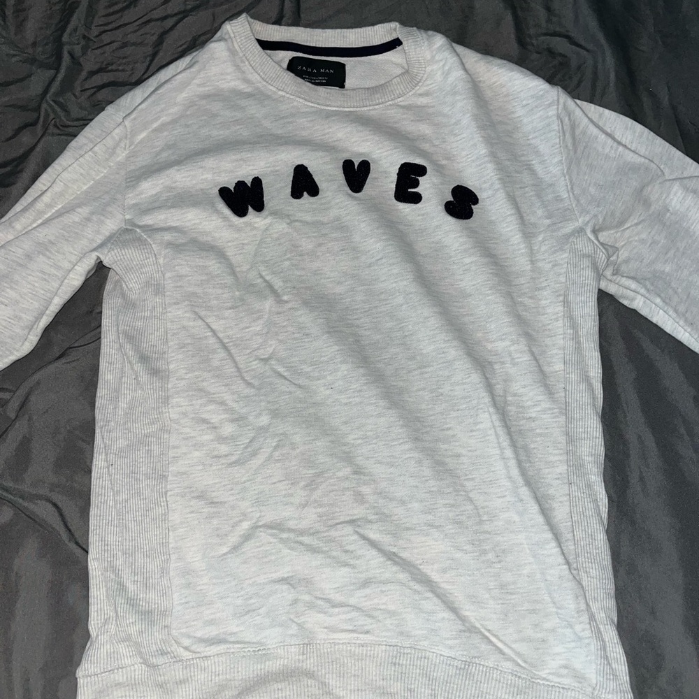 Zara Light Gray Waves Sweatshirt
